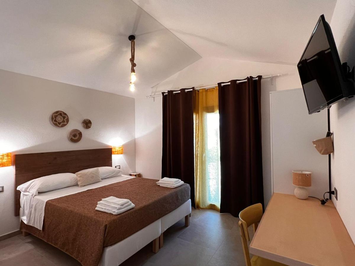 Hotel Domoemare à Siniscola Extérieur photo